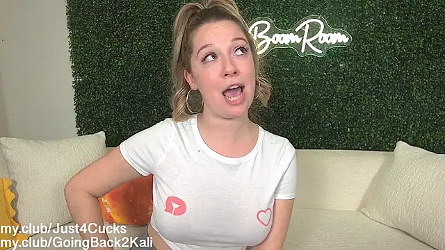 boomboomr00m 现场XXX聊天