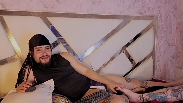 Онлайн чат XXX Benny_and_Mark