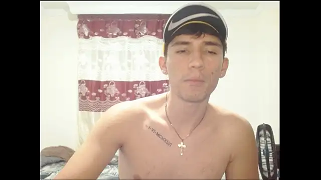 ChicoMaloFfF 即時 XXX 聊天