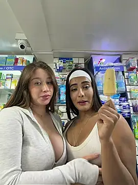 แชท XXX สดของ roouse