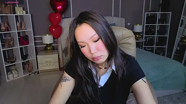 ElinaMotion 即時 XXX 聊天