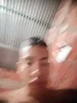 โชว์เว็บแคมของ Big-DickHot