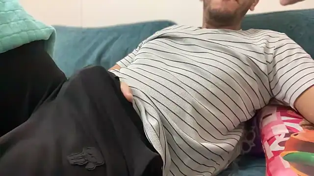 Mooka69 Show in webcam