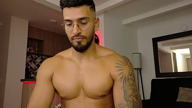 tony_muscle Adlı Modelin Canlı XXX Sohbeti