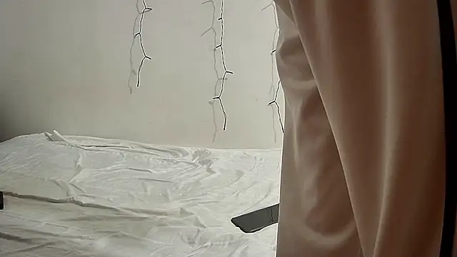 nicolatinboy's Webcam Show