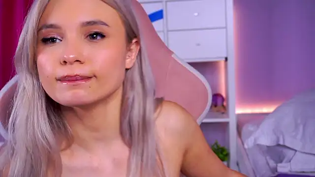 JessyBelle Adlı Modelin Canlı XXX Sohbeti