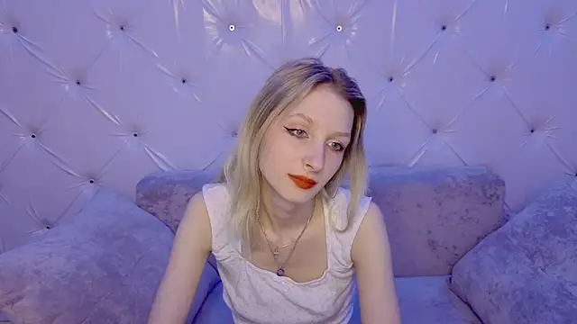 Akiro_Kim7n Webbikameraesitys