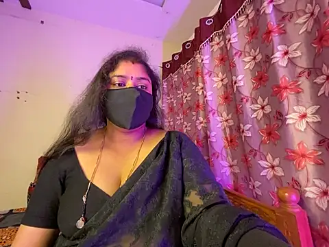 LouleyRanii – Naživo XXX chat