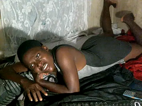 cute-shamza: διαδικτυακό σόου στην κάμερα