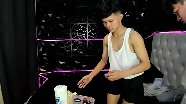 JamesxxxMarky Chat XXX live