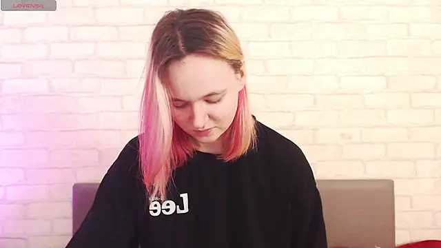 Ericha_Stone Chat XXX in diretta