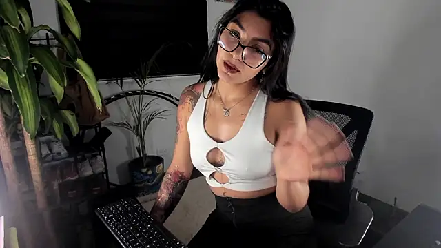 Emmaa_allen Chat XXX in diretta