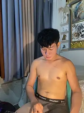 Chat +18 de xshyboyx ao vivo