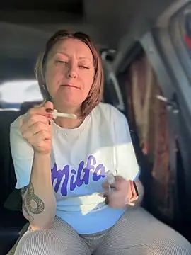 Вебкам-шоу Milena-MilfaXXX