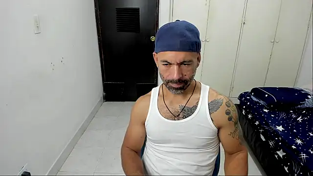 Chat XXX en directo de hotjoy01055