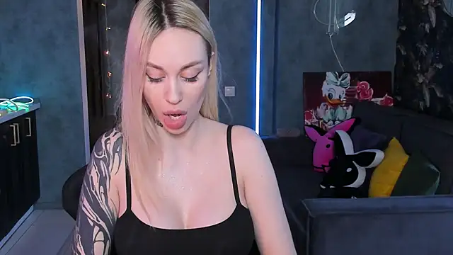 Blckmirrorr – Live XXX-chat