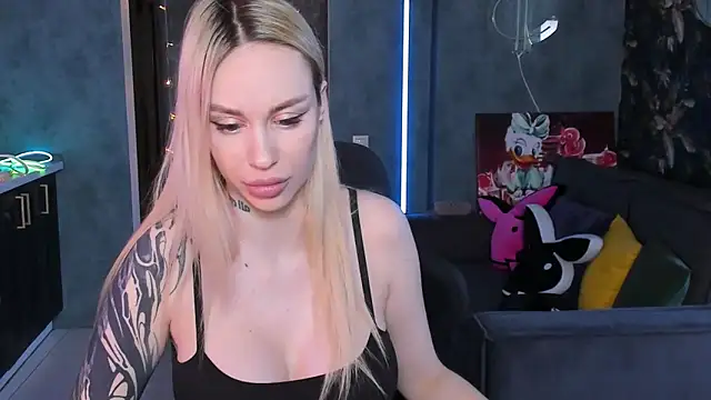 Blckmirrorr's Live XXX Chat