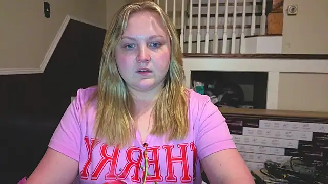 Chat +18 de PhatAssBlond ao vivo