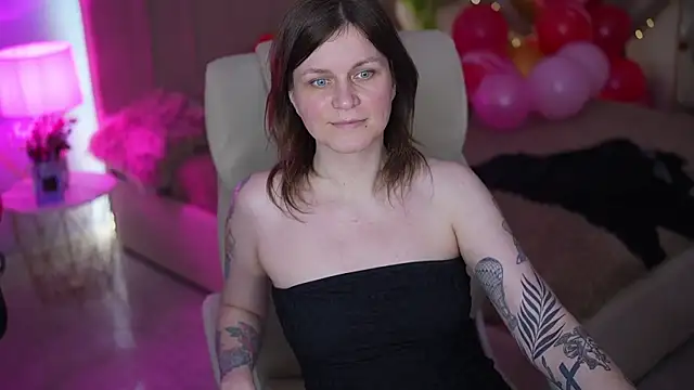 TinaMelt webkamerás műsora