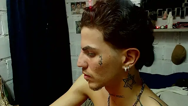 paul-mendezx Show in webcam