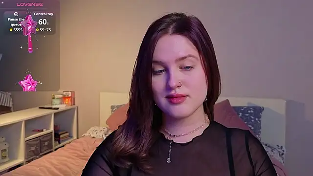 Sassy_Talkin_ Adlı Modelin Canlı XXX Sohbeti