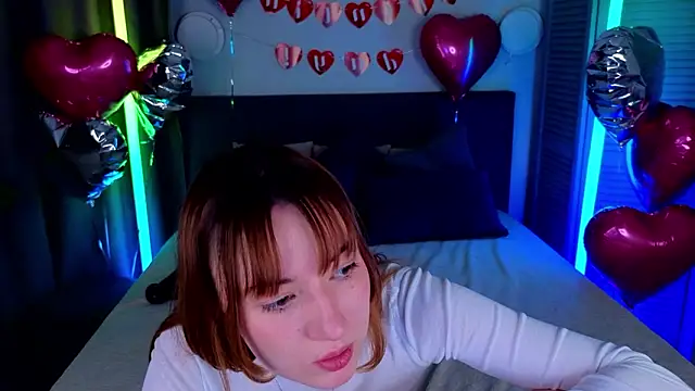 Chat +18 de Maddy_Garcia ao vivo