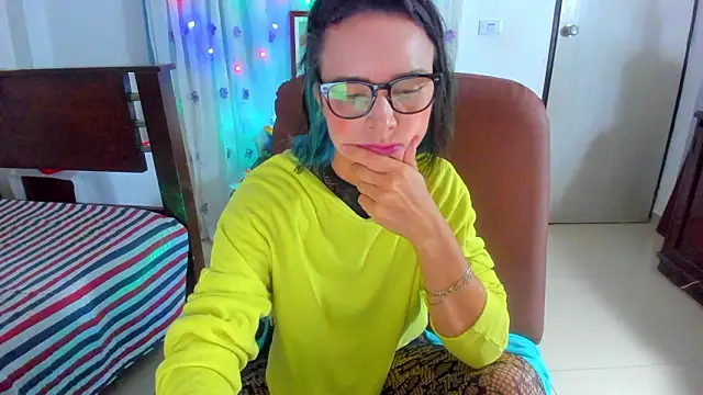 BrianaGarnerのウェブカメラショー