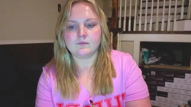 PhatAssBlond – webcam-show