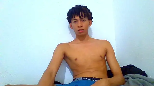_Alex_0 Show in webcam