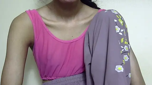 XXX chat uživo modela Anu_tiny