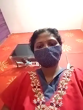 Pertunjukan Kamera Web Kavita-90