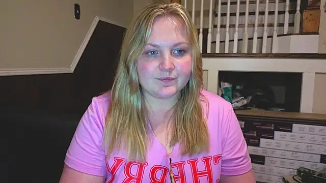 PhatAssBlond Webcamshow