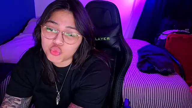 miacanela_xo Show in webcam