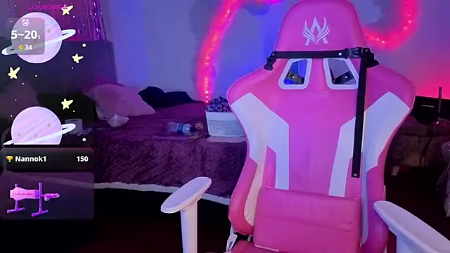 Czat XXX na żywo – larah_uwu