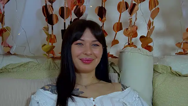 AlexandraBloom's Live XXX Chat