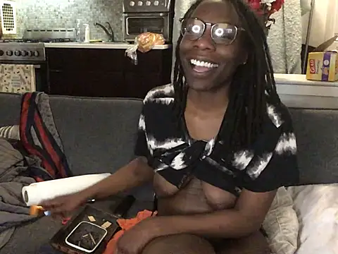 littyleesh1: онлайн-секс-чат