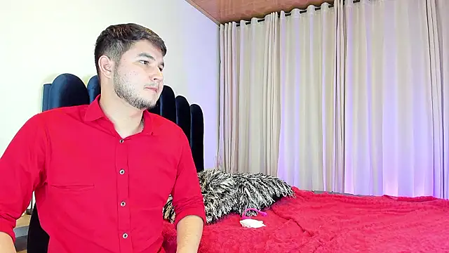 CameronyMartinn Adlı Modelin Canlı XXX Sohbeti