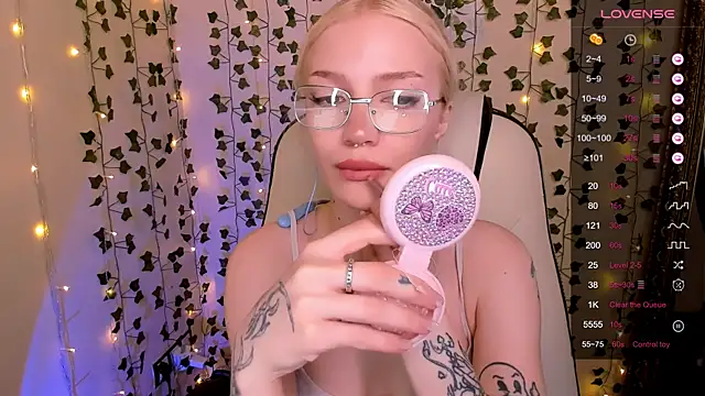 Chat XXX Live AnyaTaylor_