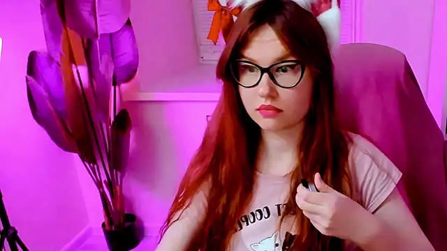 Онлайн чат XXX CarolGiggly