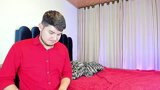 แชท XXX สดของ CameronyMartinn