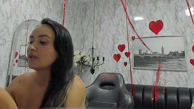 XXX chat uživo modela AlexandraMilff