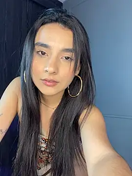 Chat +18 de Zafira_Montiel ao vivo