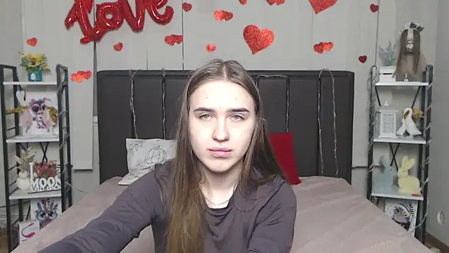 LauraHlot Adlı Modelin Canlı XXX Sohbeti