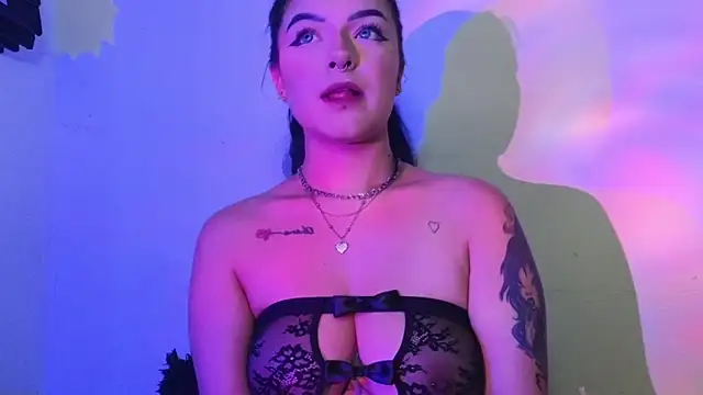 Alahia7demon's Live XXX Chat