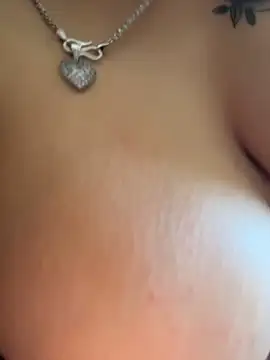 Czat XXX na żywo – HotNeha08