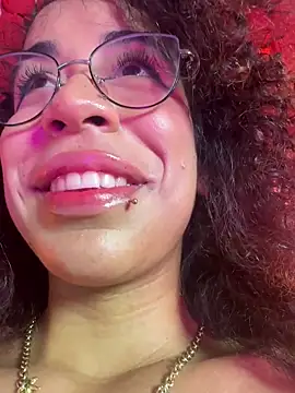 Woo_isDaphne – Naživo XXX chat