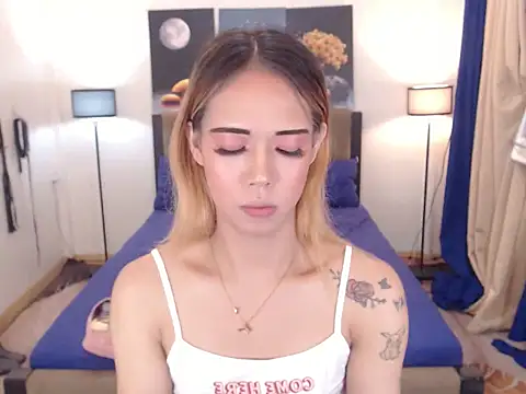 PreciousAmore Adlı Modelin Canlı XXX Sohbeti