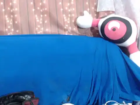 Chat +18 de Venusluxodomme ao vivo