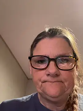 Roxie6989 élő XXX-chatje