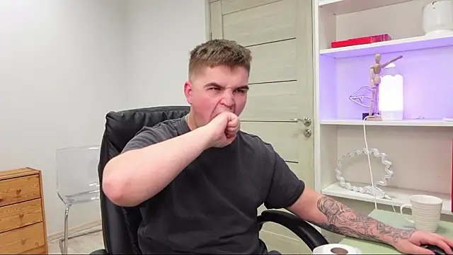 عرض كام Jackson_Teele